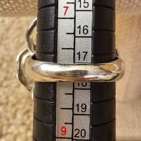 Silpada R2784 Flower Power Ring — Retired Openwork Design, Size 8 - Picture 7 of 12